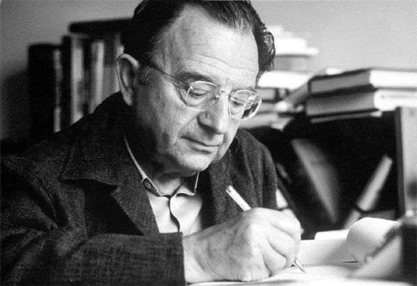 에리히 젤리히만 프롬(Erich Seligmann Fromm, 1900~1980)  독일계 미국인으로 사회심리학자이면서 정신분석학자, 인문주의 철학자이다.