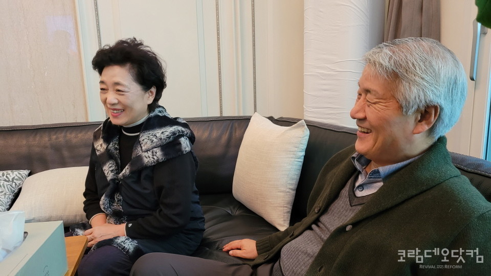 양미희 사모와 박은조 목사