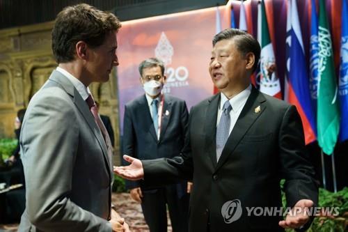쥐스탱 트뤼도 캐나다 총리와 말다툼하는 시진핑 중국 국가주석[로이터 연합뉴스 자료사진. 재판매 및 DB 금지]