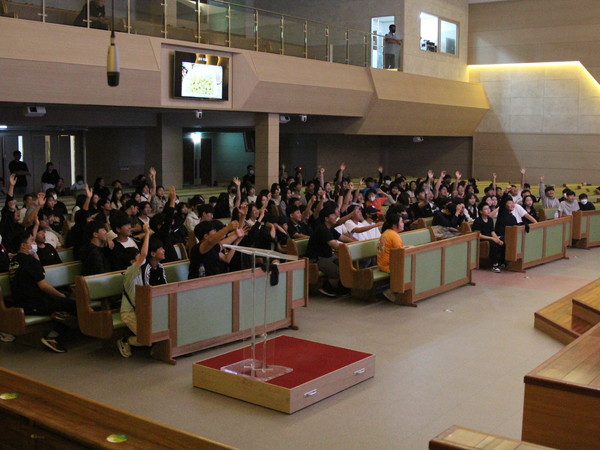 (사진: 브니엘교회 다음세대 축제 전경 2)