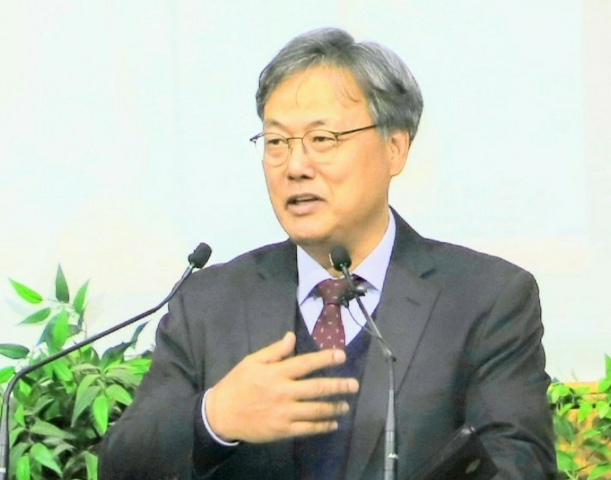 고신대학교 총장에 당선된 이정기 교수