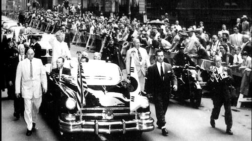 '건국전쟁'에 담긴 이승만 전 대통령의 1954년 미국 뉴욕 카퍼레이드 장면[다큐스토리 제공. 재판매 및 DB 금지]